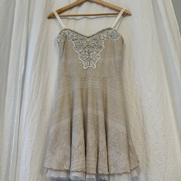 Free People Size Medium Beaded Embroidered Lace Mini Dress Dainty Lace Beige - Picture 13 of 13